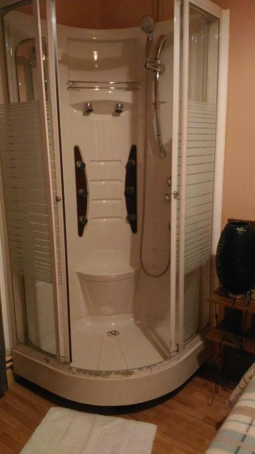 奥维耶多 Hostal Goias酒店 外观 照片
