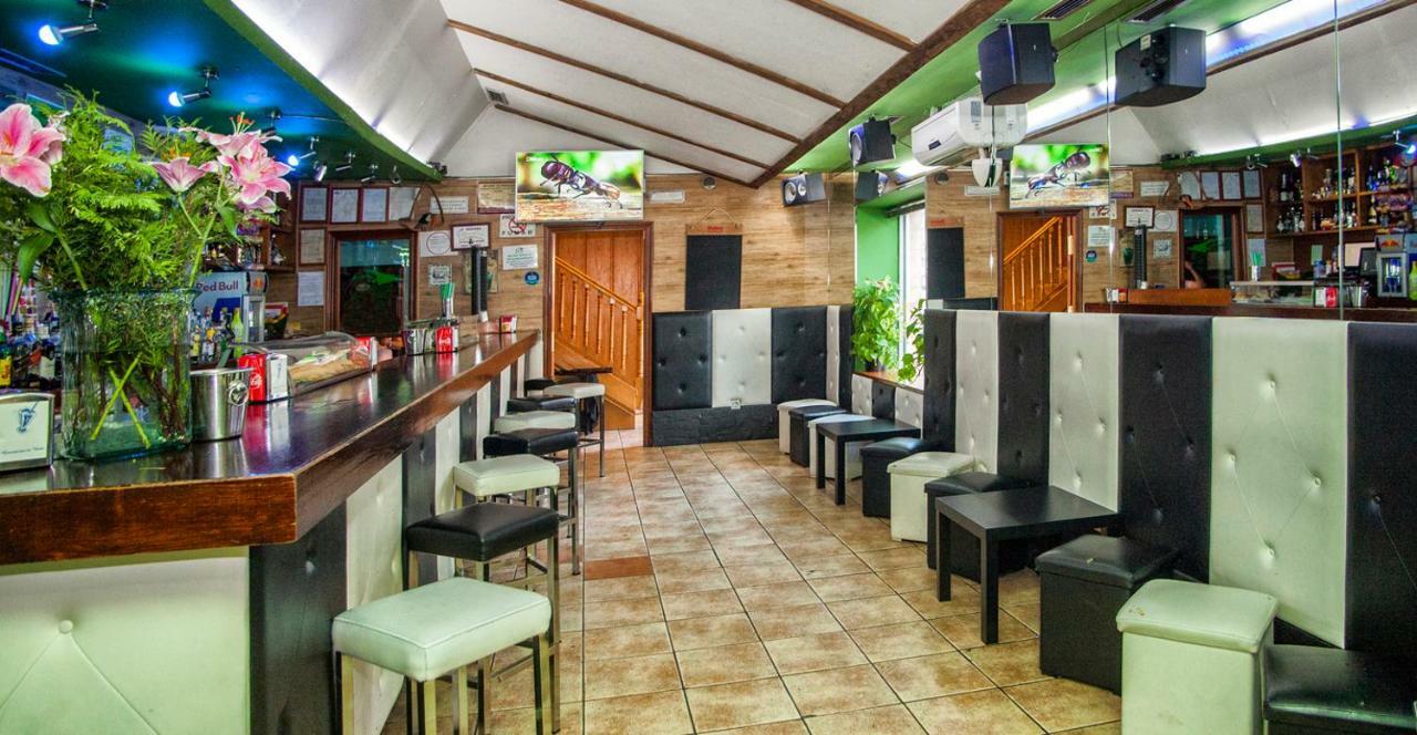 奥维耶多 Hostal Goias酒店 外观 照片